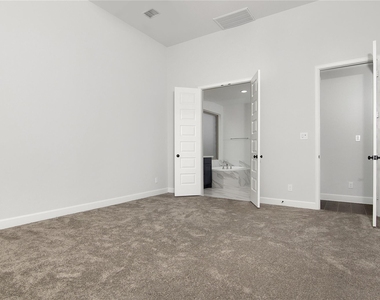 7510 Snowfield Peak Ln Court - Photo Thumbnail 24