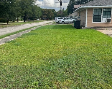 8703 Berndale Street - Photo Thumbnail 17