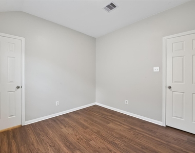 16311 Yabbie Drive - Photo Thumbnail 38