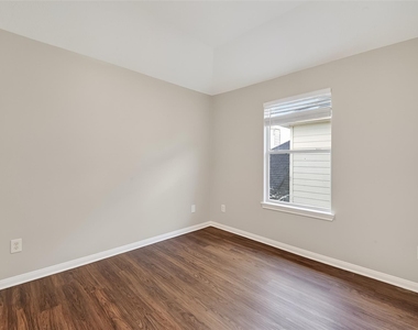 16311 Yabbie Drive - Photo Thumbnail 33
