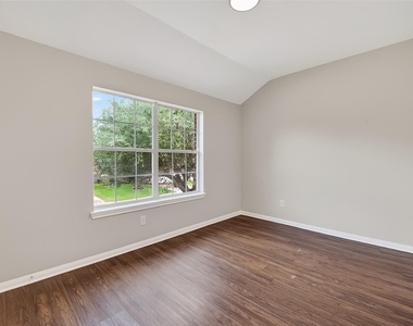 16311 Yabbie Drive - Photo Thumbnail 40