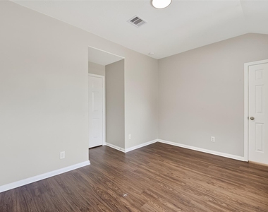 16311 Yabbie Drive - Photo Thumbnail 41