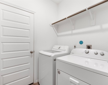 16639 Spirit Street - Photo Thumbnail 13