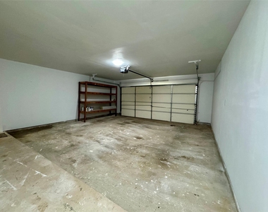 4006 Hunnington Drive - Photo Thumbnail 26