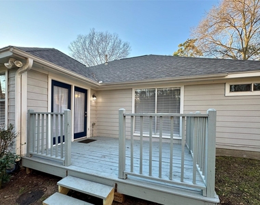 4006 Hunnington Drive - Photo Thumbnail 12