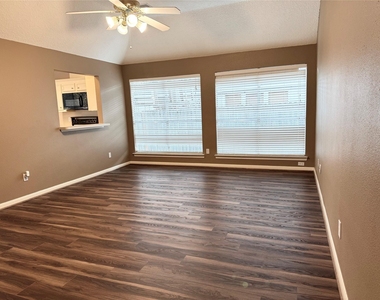 4006 Hunnington Drive - Photo Thumbnail 19