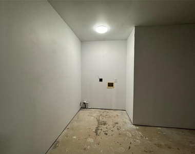4006 Hunnington Drive - Photo Thumbnail 27