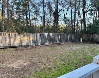 4006 Hunnington Drive - Photo Thumbnail 8