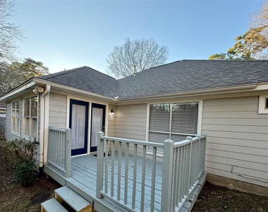 4006 Hunnington Drive - Photo Thumbnail 11