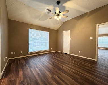 4006 Hunnington Drive - Photo Thumbnail 23