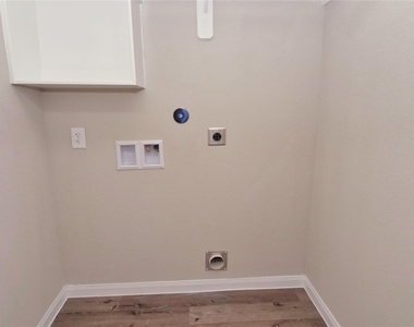 2225 Angie Kaye Drive - Photo Thumbnail 18