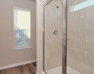 2225 Angie Kaye Drive - Photo Thumbnail 16