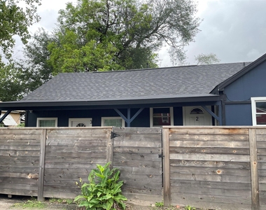 6701 Eagle Pass Street - Photo Thumbnail 7