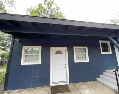 6701 Eagle Pass Street - Photo Thumbnail 6