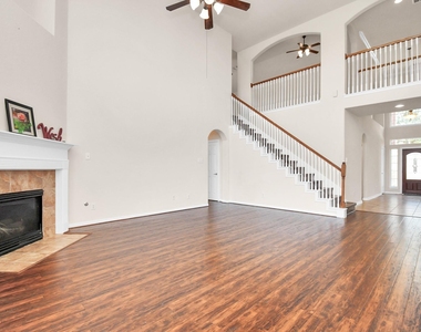 8627 Sweet Pasture Drive - Photo Thumbnail 11