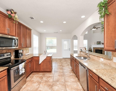 8627 Sweet Pasture Drive - Photo Thumbnail 5