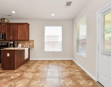 8627 Sweet Pasture Drive - Photo Thumbnail 9