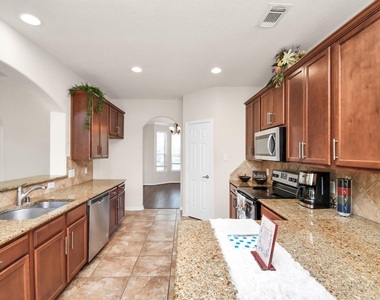 8627 Sweet Pasture Drive - Photo Thumbnail 10