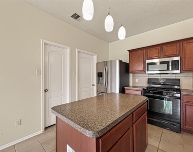 18518 Bare Meadow Lane - Photo Thumbnail 16