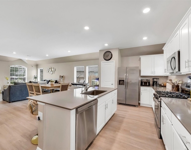 21306 Blue Tuna Drive - Photo Thumbnail 8