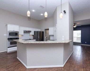 105 Lawrence Marshall Dr - Photo Thumbnail 12