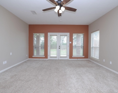 105 Lawrence Marshall Dr - Photo Thumbnail 10