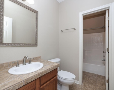 105 Lawrence Marshall Dr - Photo Thumbnail 19