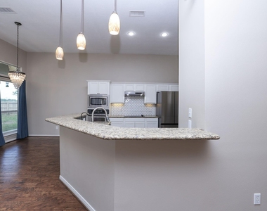 105 Lawrence Marshall Dr - Photo Thumbnail 13