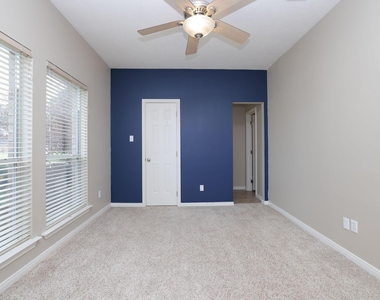 105 Lawrence Marshall Dr - Photo Thumbnail 26