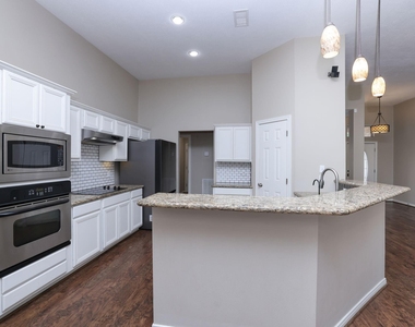 105 Lawrence Marshall Dr - Photo Thumbnail 11