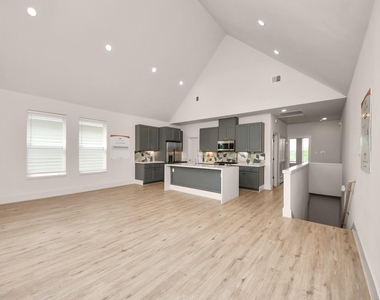 1046 Homer Street - Photo Thumbnail 11