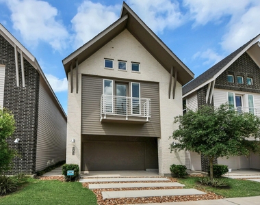 1046 Homer Street - Photo Thumbnail 1