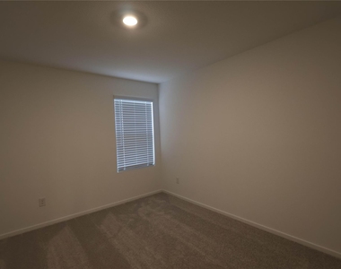 3020 Colusa Ridge Dr Drive - Photo Thumbnail 6