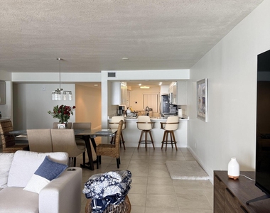 3221 S Atlantic Avenue - Photo Thumbnail 1