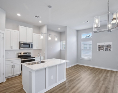 5751 Spring Stuebner Rd - Photo Thumbnail 3