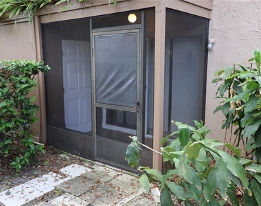 7609 Abbey Lane - Photo Thumbnail 29
