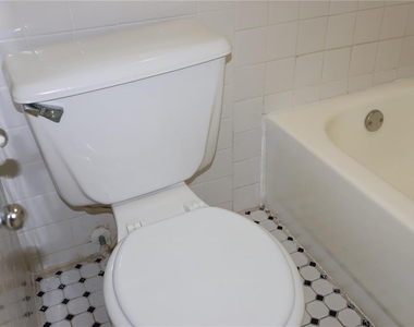 7609 Abbey Lane - Photo Thumbnail 19