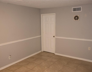 7609 Abbey Lane - Photo Thumbnail 1