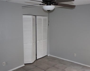 7609 Abbey Lane - Photo Thumbnail 24
