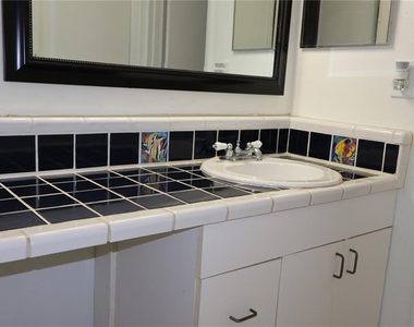 7609 Abbey Lane - Photo Thumbnail 16
