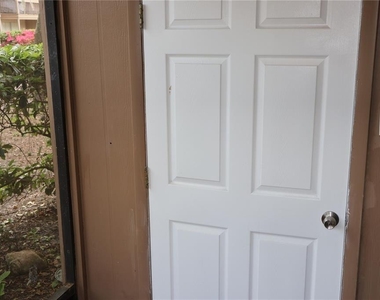 7609 Abbey Lane - Photo Thumbnail 28