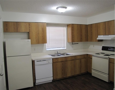 3603 Temple Street - Photo Thumbnail 4