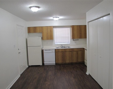 3603 Temple Street - Photo Thumbnail 3