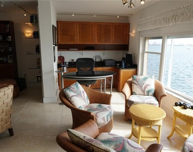 5900 Shore Boulevard S - Photo Thumbnail 4