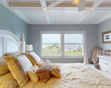 1120 N Shore Drive Ne - Photo Thumbnail 38