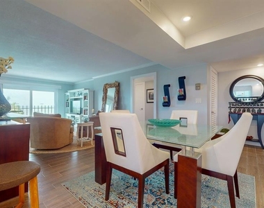 1120 N Shore Drive Ne - Photo Thumbnail 28
