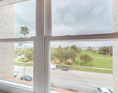 1120 N Shore Drive Ne - Photo Thumbnail 55