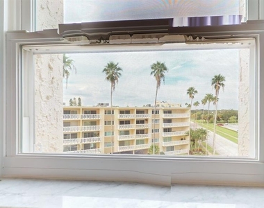 1120 N Shore Drive Ne - Photo Thumbnail 56