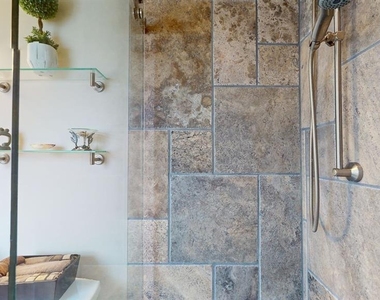 1120 N Shore Drive Ne - Photo Thumbnail 49