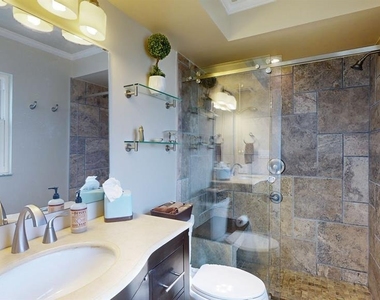 1120 N Shore Drive Ne - Photo Thumbnail 53